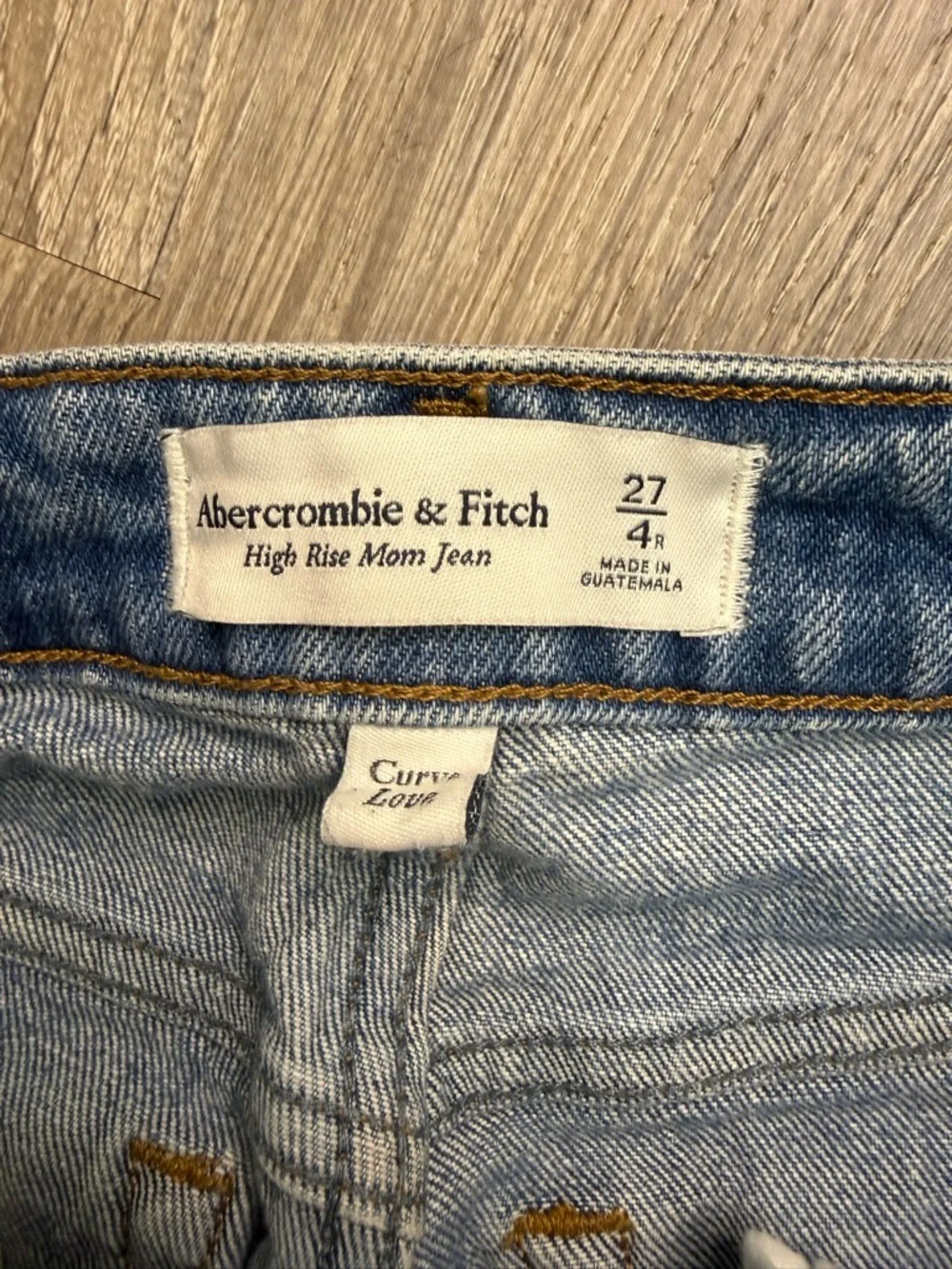 Abercrombie & Fitch Curve Love High Rise Mom Jeans Blue 27 - Picture 5 of 10